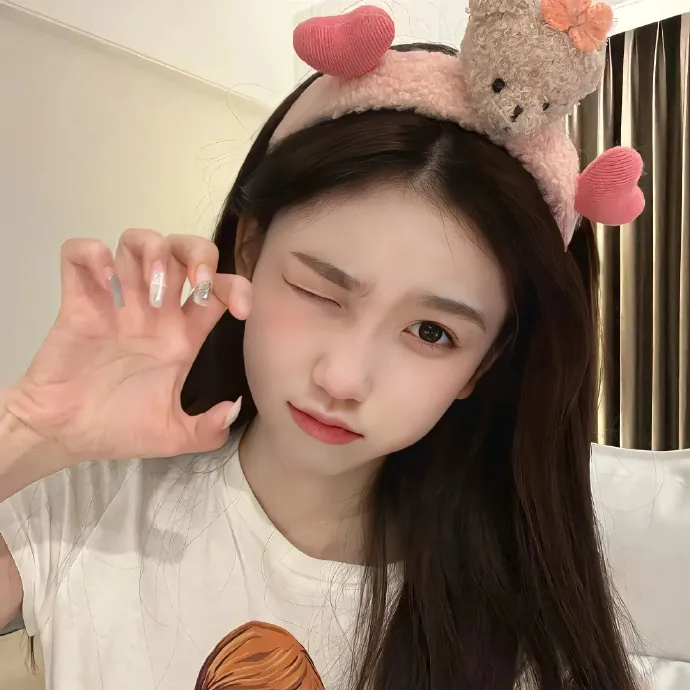 知名导演卷入潜规则风波，剧组人心惶惶，一夜之间引热议